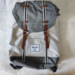 LIKE NEW Herschel Retreat Backpack